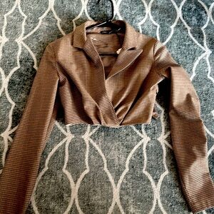 NWT Zara cropped houndstooth style top